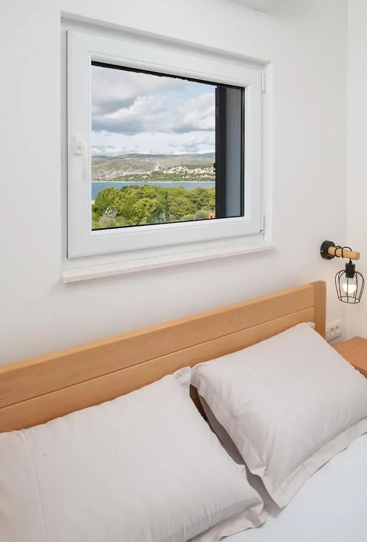 Luxury Villa Jakov With Pool تروغير